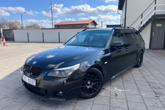 BMW 525