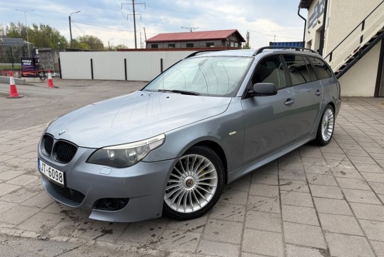 BMW 525