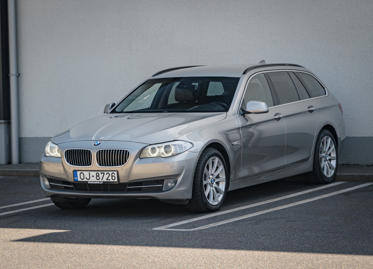 BMW 525