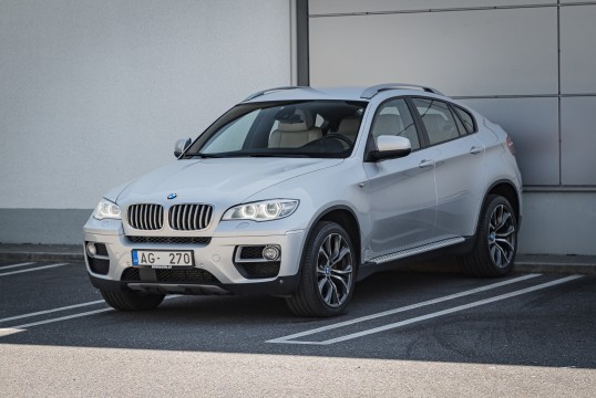 BMW X6