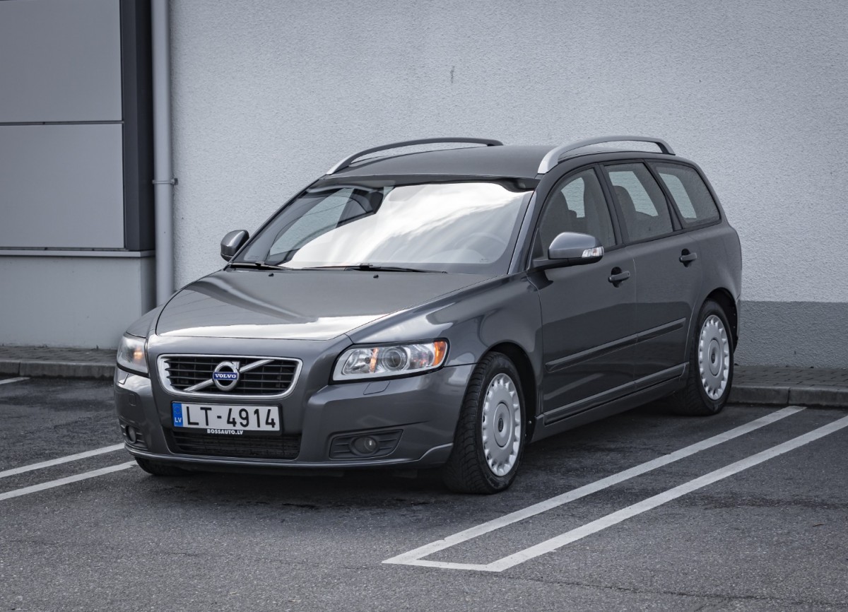 Volvo V50