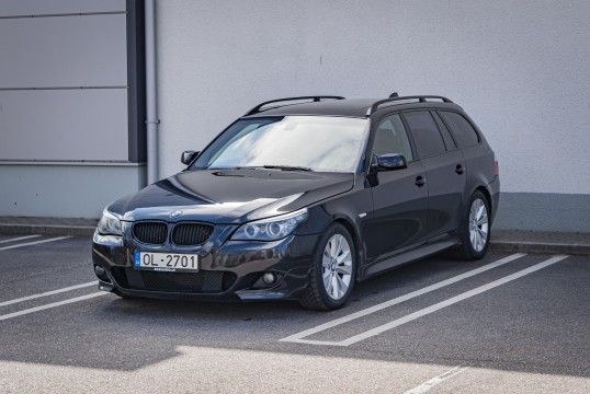 BMW 530