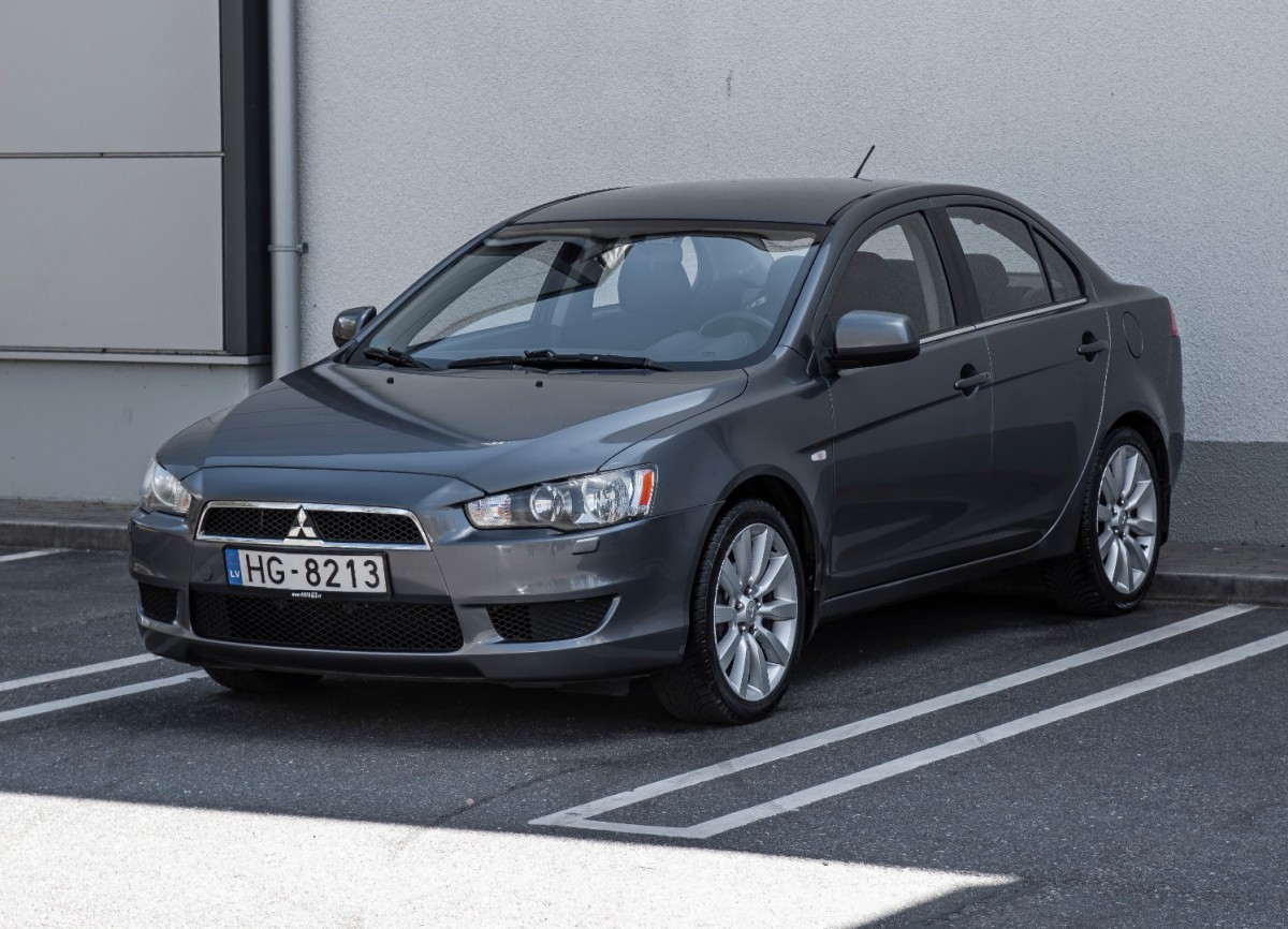 Mitsubishi Lancer