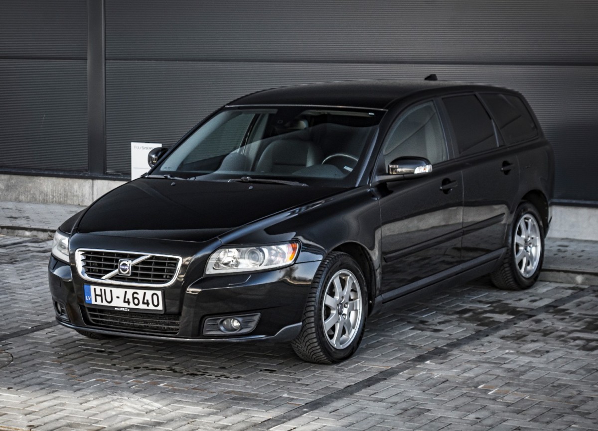 Volvo V50
