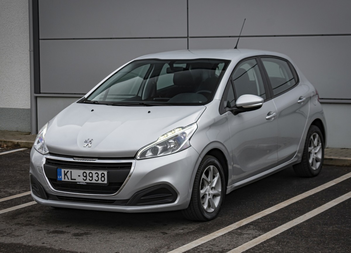 Peugeot 208