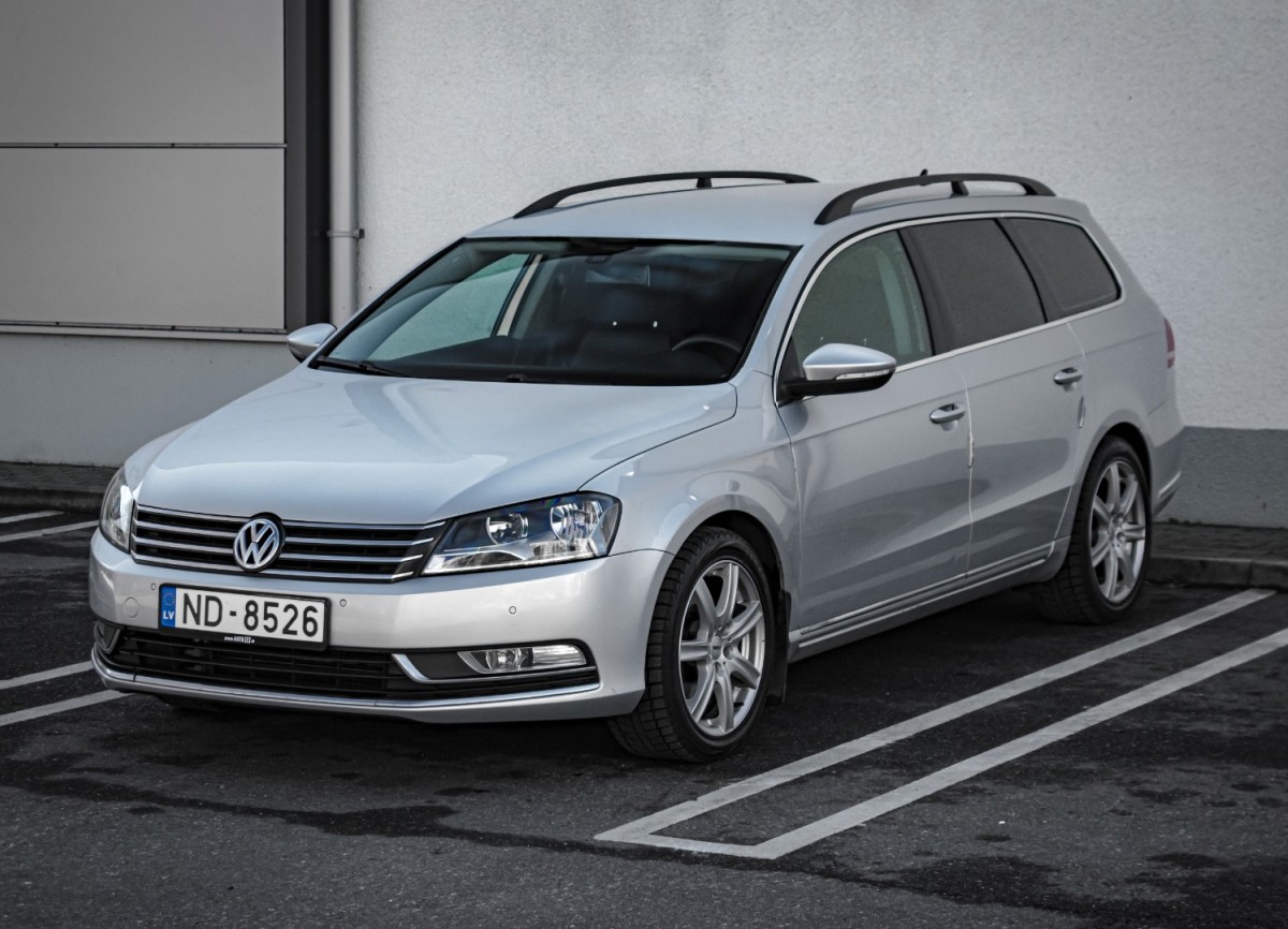 VW Passat (B7)