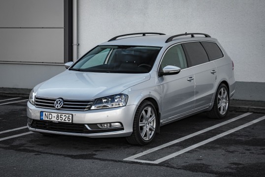 VW Passat (B7)