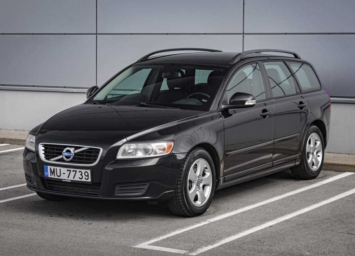 Volvo V50