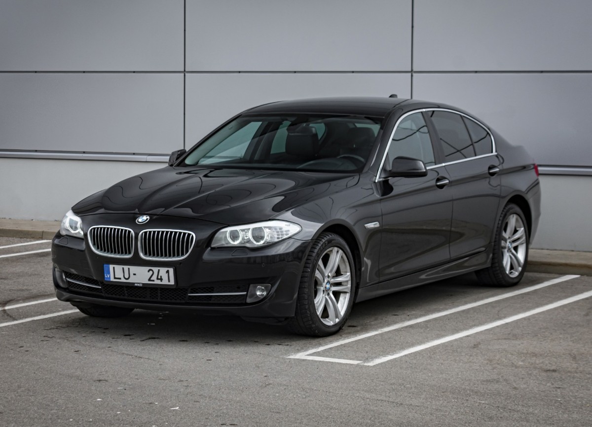 BMW 530