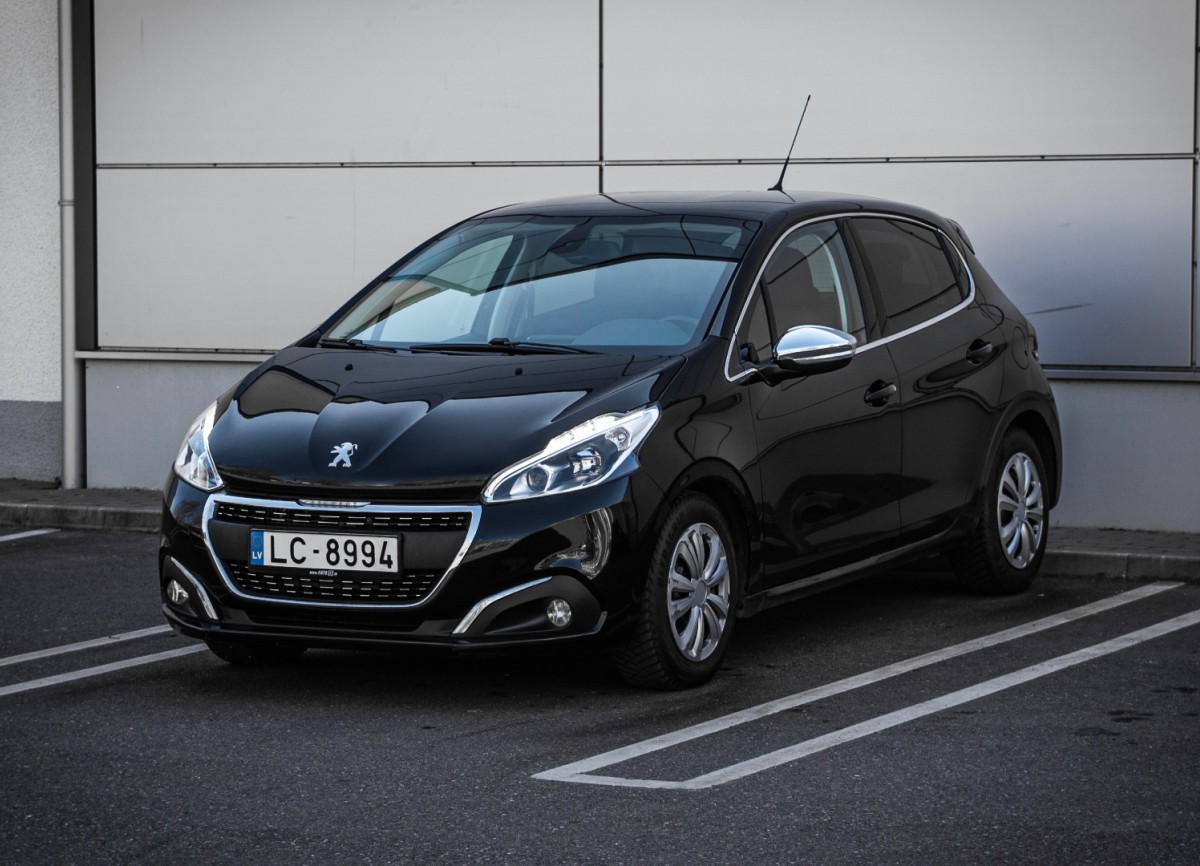Peugeot 208