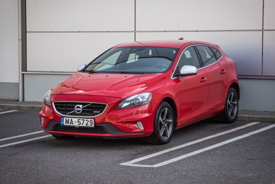 Volvo V40