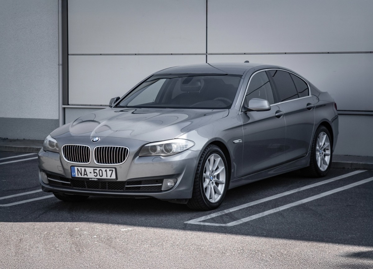 BMW 525