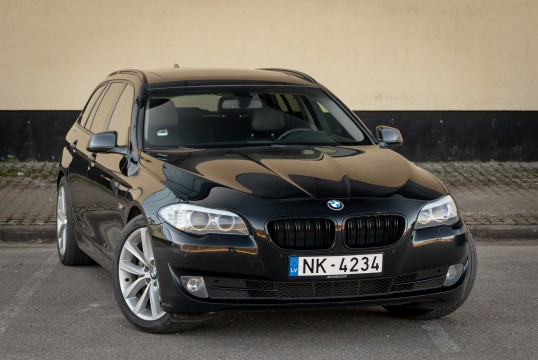 BMW 530