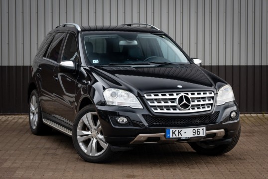 Mercedes-Benz ML320