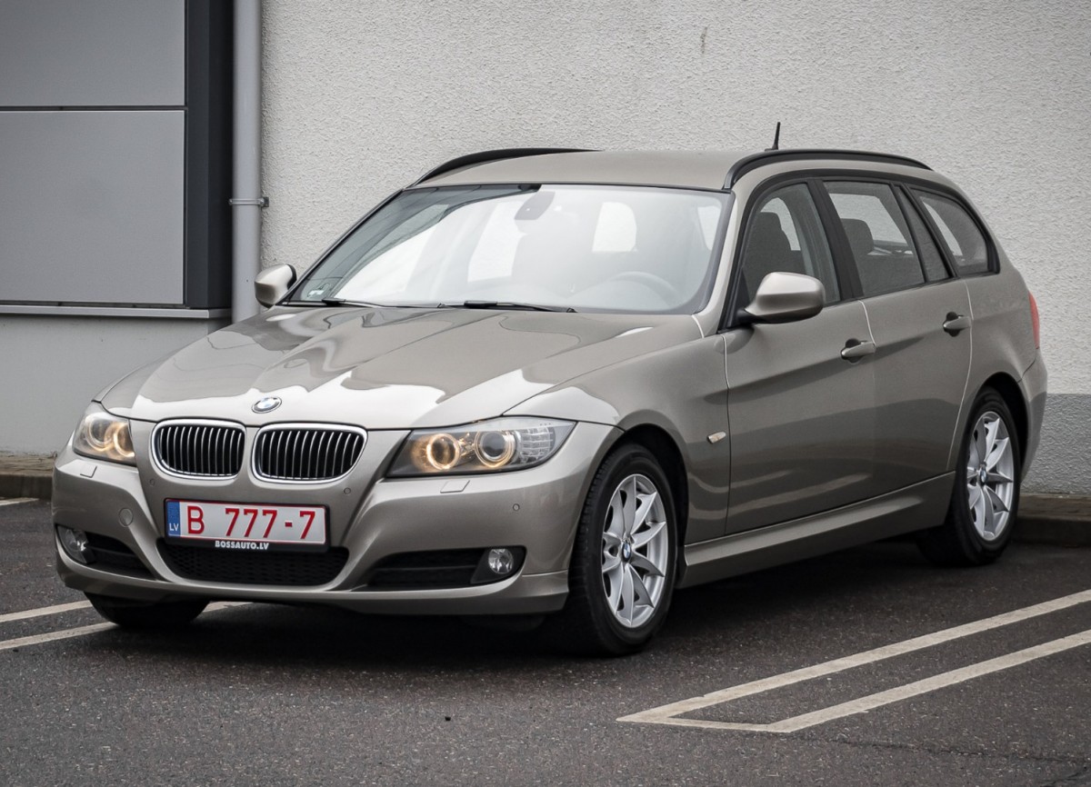 BMW 320