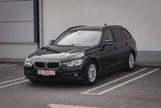 BMW 320