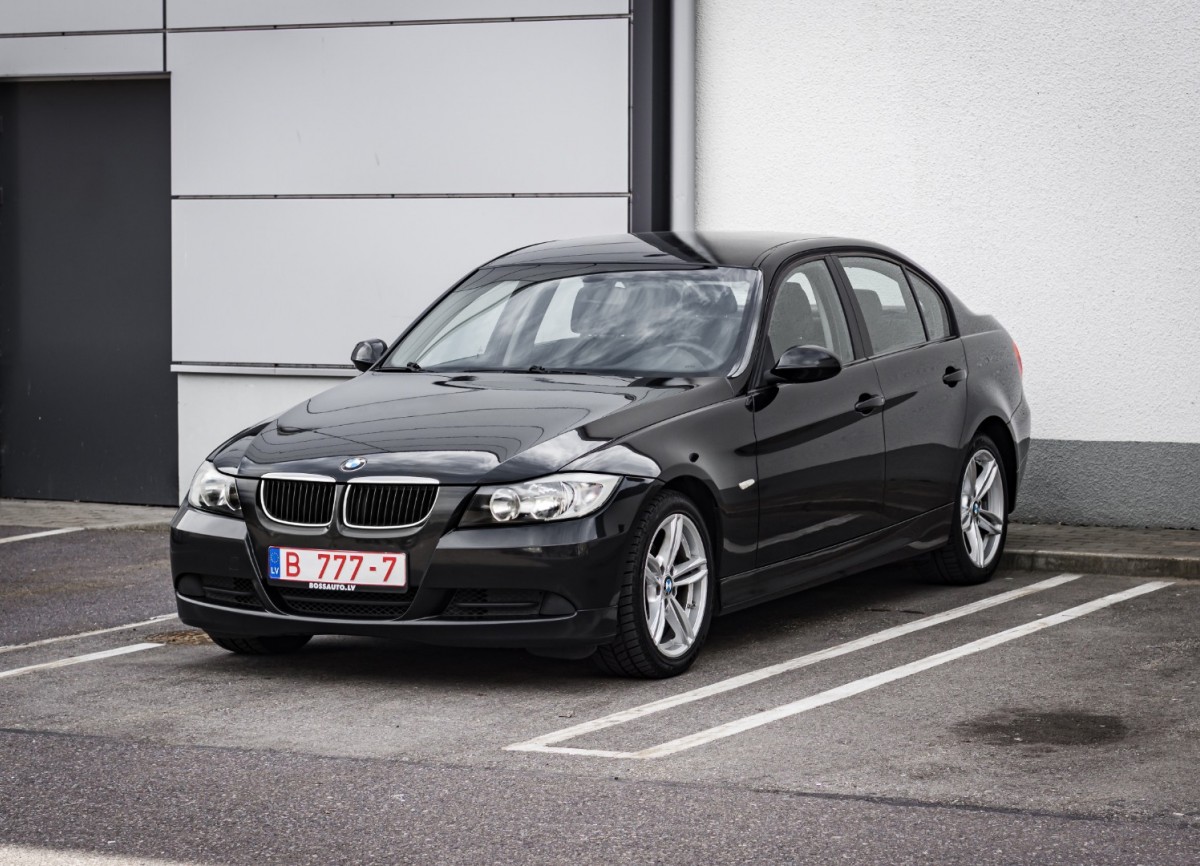 BMW 320