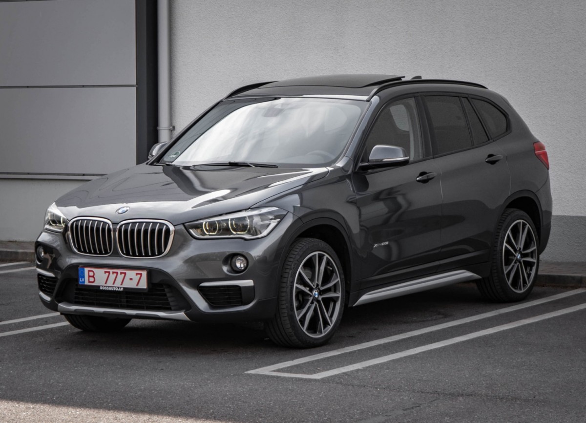 BMW X1