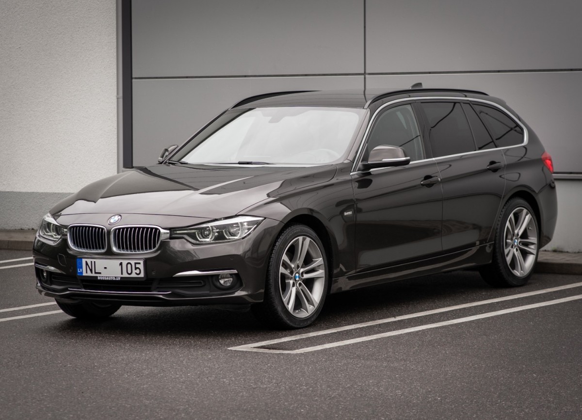BMW 320