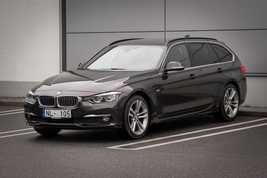 BMW 320