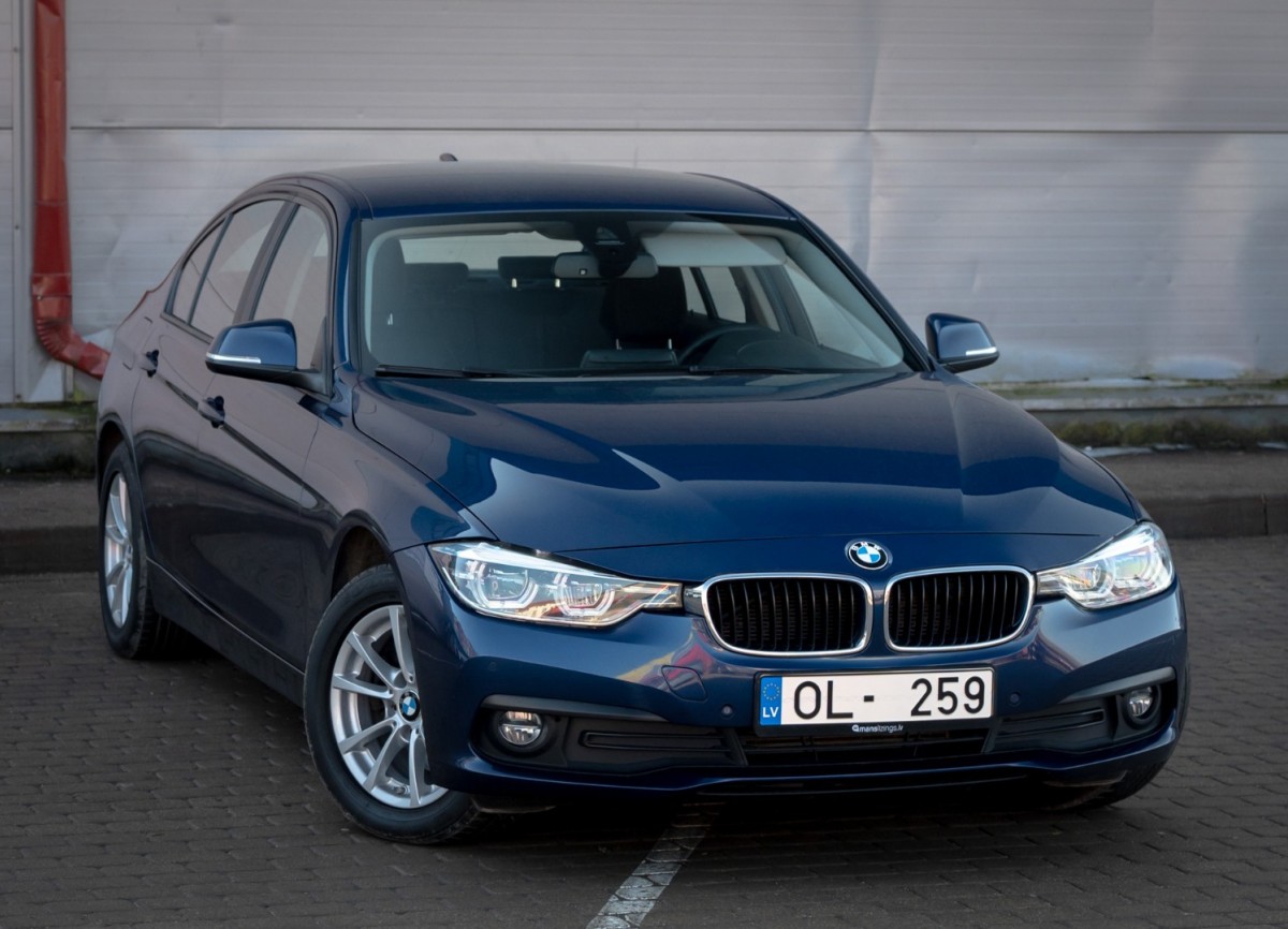 BMW 320