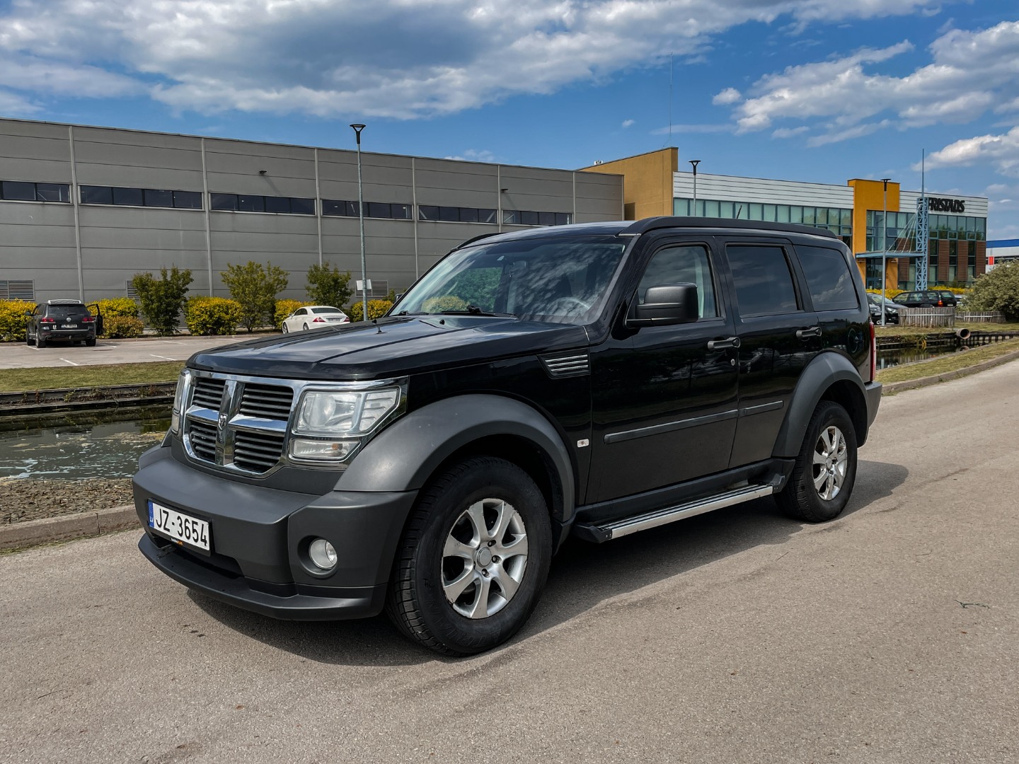 Купить б/у Dodge Nitro, 2.8 дизель, внедорожник, 2008 год. Коробка  передач:ручная. - manslizings.lv.