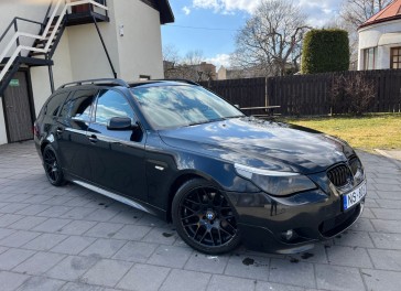BMW 525