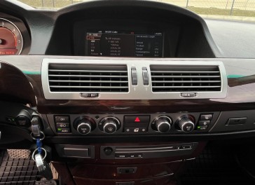 BMW 730