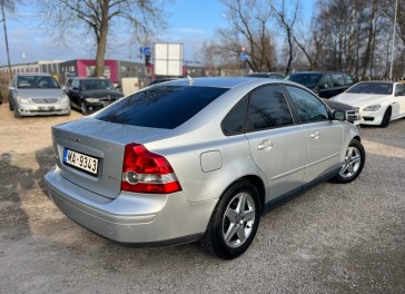 Volvo S40