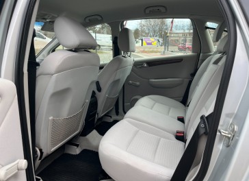 Mercedes-Benz B200