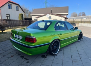 BMW 730