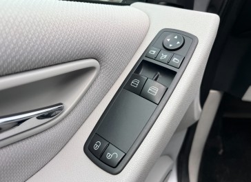 Mercedes-Benz B200
