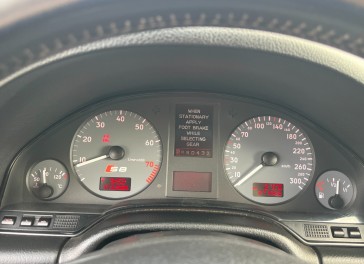 Audi S8