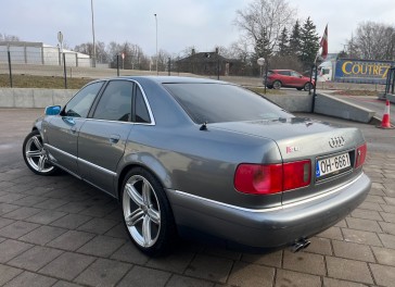 Audi S8