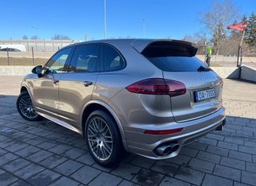 Porsche Cayenne S