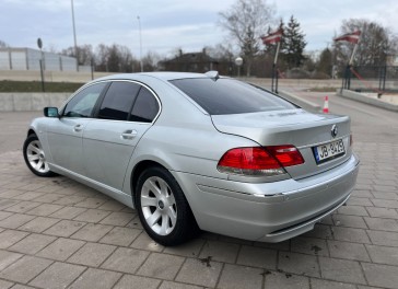 BMW 730