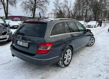 Mercedes-Benz C220