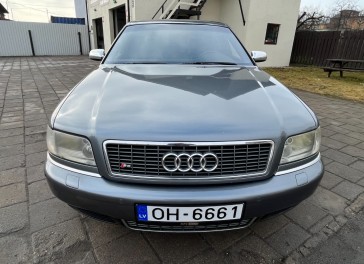 Audi S8
