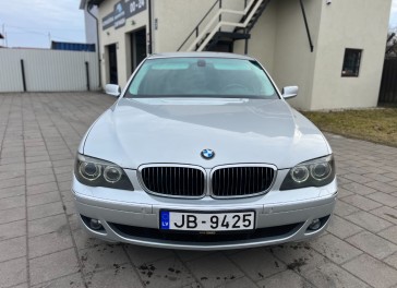 BMW 730