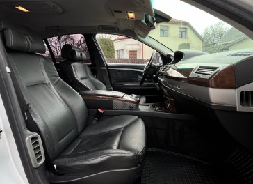 BMW 730