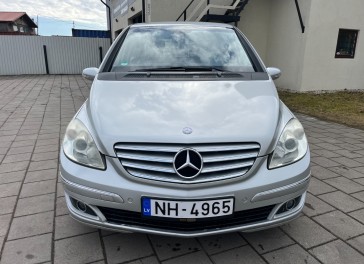 Mercedes-Benz B200