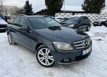Mercedes-Benz C220