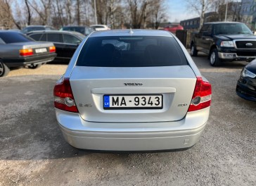 Volvo S40