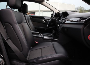 Mercedes-Benz E200