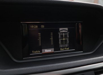 Mercedes-Benz E200