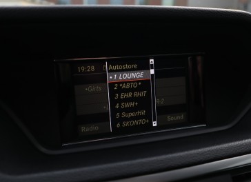 Mercedes-Benz E200