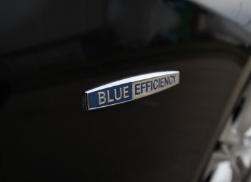 Mercedes-Benz E200
