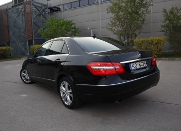 Mercedes-Benz E200