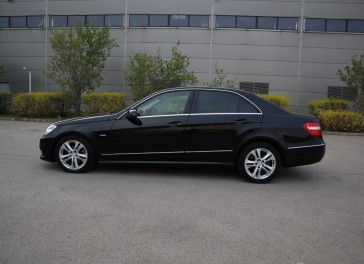 Mercedes-Benz E200