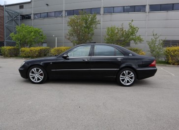 Mercedes-Benz S400